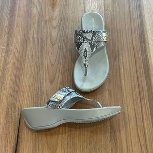 cole haan snakeskin thong sandal platform grey - 7